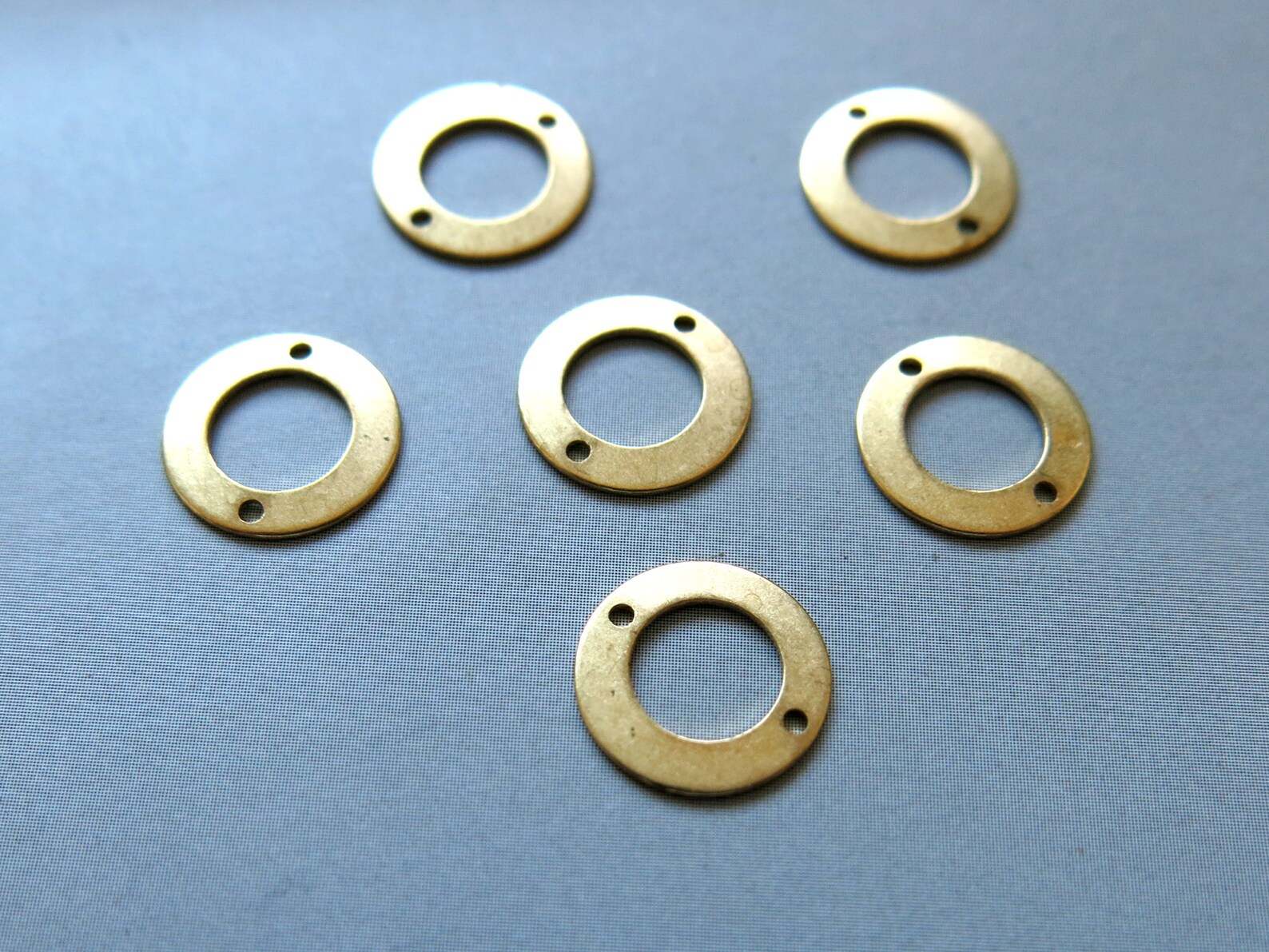 200pcs Raw Brass Round Rings Connectors With Two Holes Etsy
