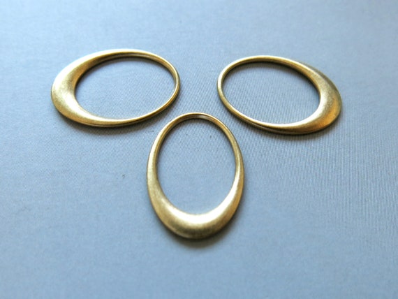 30pcs Raw Brass Oval Rings,Pendants Findings 20mm x 14mm - F1311