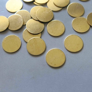 200 Stück Rohmessing runde Stanzform, Stanzmarke, Münzen Charms 8 mm - F1935