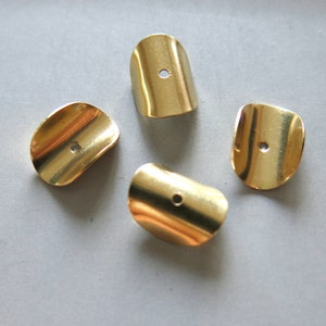 50 stuks ruwe messing ronde bedels, hangers Bevindingen 15 mm - F1050