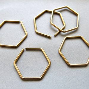 50pcs Raw Brass Hexagon Open Rings, Findings 17mm - F1657