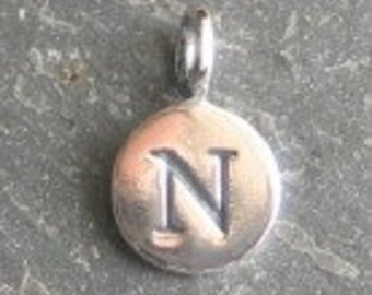 GRAPHICS & MORE Letter N Floral Monogram Initial Silver Plated Bracelet with Antiqued Charm GRAPHICS & MORE Letter N Floral Monogram Initial Silver Plated Bracelet with Antiqued Charm