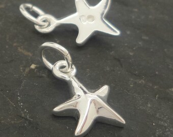 SC1281 10 Starfish Charms Antique Silver Tone Dainty and Classic 