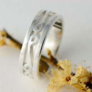 Handmade Sterling Silver Men&#39;s Wedding Band: Infinity Pattern Ring