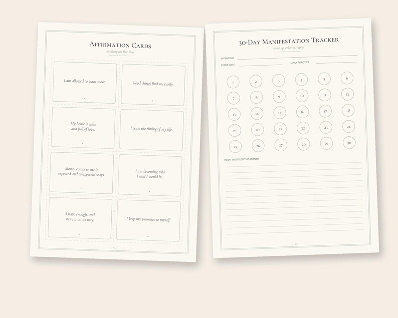 Pode incluir: Duas folhas de papel em tom creme com texto e linhas pretas. A folha da esquerda intitula-se Affirmation Cards com oito caixas retangulares contendo texto. A folha da direita intitula-se 30-Day Manifestation Tracker com trinta c&iacute;rculos numerados e sec&ccedil;&otilde;es pautadas para notas.