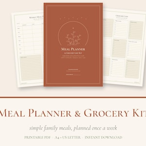 Pu&ograve; includere: Un kit per la pianificazione dei pasti e la lista della spesa con una copertina color terracotta, un'illustrazione a linee di una pianta e il testo Meal Planner & Grocery List Kit. Include pagine settimanali stampabili.
