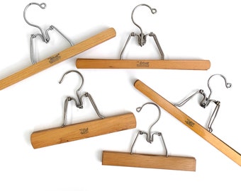 Classy Clamps Wooden Quilt Hangers 4 Small Clips Dark and Screws for Wall