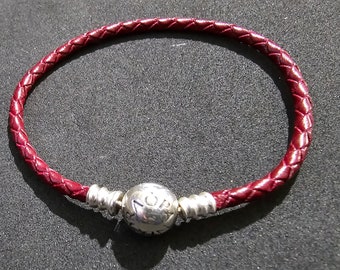 Pandora Rubinrote geflochtene Lederarmbänder