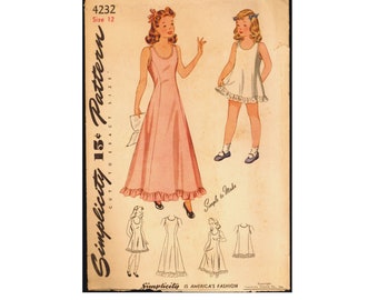 1940s Size 12 Bust 30 Easy Girls Princess Seam Slip 2 Lengths Simplicity 4232 Vintage Sewing Pattern 40s Mid Century WW2 Nightgown Simple