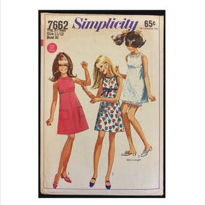 Mini abito e pantaloncini da adolescente con taglio asimmetrico, anni &#39;60, taglia 11 12, busto 32, modello Simplicity 7662, modello vintage per cucire, pantaloni a campana, stile impero, giromanica tagliato.