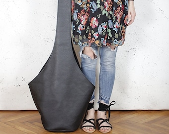 Bolso hobo de piel vegana negra: bandolera bohemia extragrande y espaciosa.
