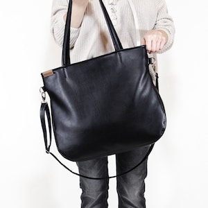 Vegan leather purse, cross body bag shoulder bag Quality faux leather bag, vegan handbag Gift for vegan women Tote bag with zipper image 1