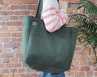Large green handbag, simple chic tote, handcrafted bag, heavy duty bag, perfect size, craftsmanship, vegan purse