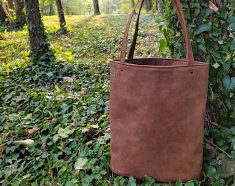 Cognac tote bag, vegan leather shopper, vintage style handbag, bag for school, gift for her, handcrafted everyday tote