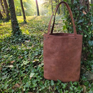 west village bag - soft taupe leather – girl of the earth