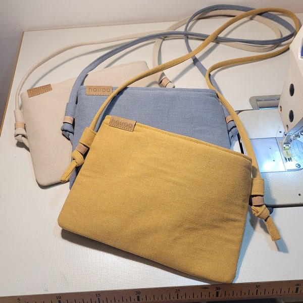 Mini-Crossbody-Tasche, Dunkelgelb kleine Clutche mit einstellbar Riemen, Kompakte vegane Handtasche, Abendtasche