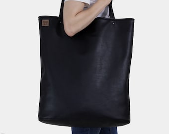 Large Shopping Pouch in Black Leather