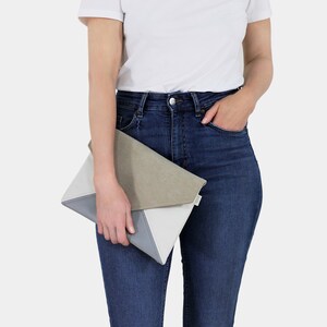 Vegan clutch tas, envelop tas beige, ecru, grijs Bruidsmeisje, bruids clutch, voor bruiloft kleine handtas met verstelbare, afneembare riem afbeelding 5