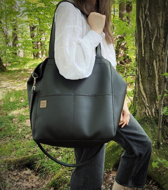 Oversized Black Vegan Leather Tote Bag: Crossbody Handbag with Pockets