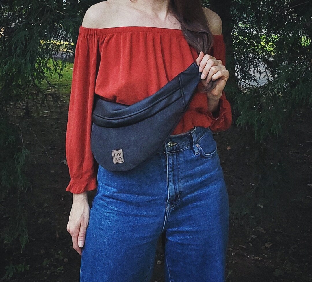 Black canvas fanny pack sales