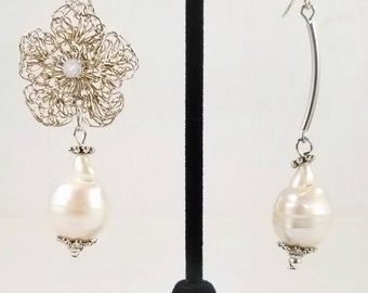 Assymetrical Baroque Pearl's Earrings