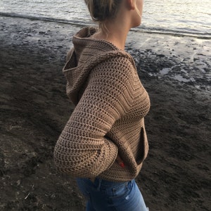 HÄKELANLEITUNG Aspen Kapuzenpullover Grössen S-3X