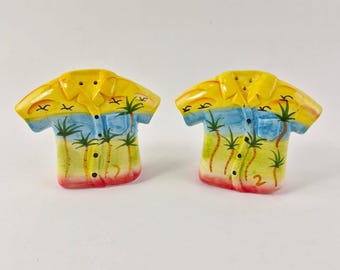 Maui By Design Hand Painted Hawaiian Shirt Salt & Pepper Shakers Tropical Beach