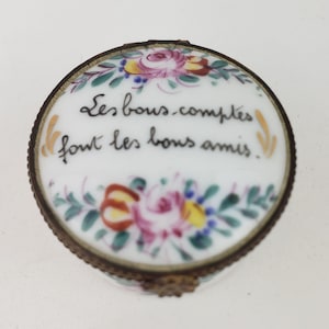 Vintage Hand-Painted Porcelain Trinket Pill Box Floral &quot;Les Bons Amis&quot; Signed