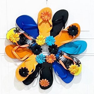 Home Decor Wreaths, Handmade Home Decor, Outdoor Summer Wreath, Beach House Front Door Decor, Flip Flop Wreath, Spring Porch Decor