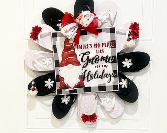 Black and White Wreath, Front Door Wreath Signs, Holiday Home Decor, Christmas Gnome Wreath, Christmas Wall Decor, Unique Decor, Wall Art