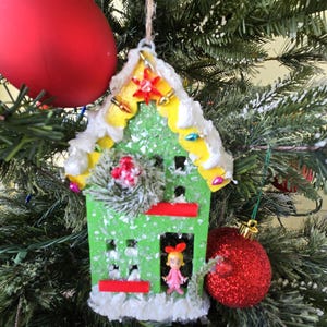 Whoville House Grinch Cindy Lou Who Handmade 7 &quot; Wooden Ornament,  Mantel Decoration