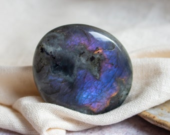 Purple Labradorite Palmstone