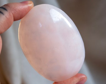 Pink Mangano Calcite Palmstone, 65mm