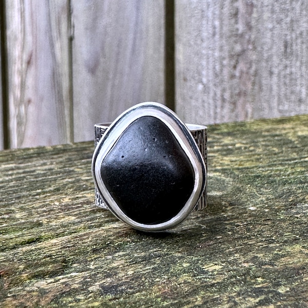 Black Beach Stone Ring with Wide Hand Stamped Tree Bark Pattern Sterling Silver Band Size 7 1/2