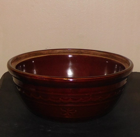 Vintage Mar-Crest Daisy and Dot Oven Proof Stoneware Bowl
