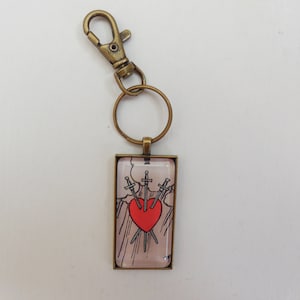 Tarotkaart "Three of Swords" glazen tegel Sleutelhanger, zilveren of antieke bronzen sleutelhanger, uw keuze! Rider-Waite ontwerp