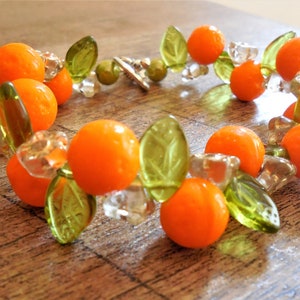 Orange Czech glass fruit bracelet, 8, toggle closure, whimsical, tropical, Tiki oasis, Tiki, Retro, Vintage-style image 5