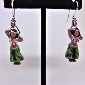 Hula Girl earrings, ceramic, Hawaiian, Tiki,  Tropical, Hawaiian, handmade, adorable, whimsical!