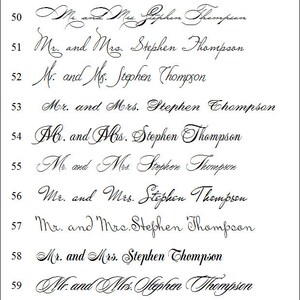 Peut inclure: Douze variations de l'inscription "Mr. and Mrs. Stephen Thompson" en &eacute;criture cursive &eacute;l&eacute;gante. Le texte est en noir sur fond blanc, chaque ligne &eacute;tant num&eacute;rot&eacute;e.