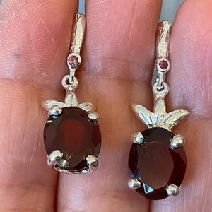 Sterling Silver Red garnet dangle Earrings