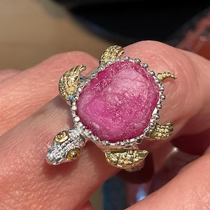 スターリングシルバー製ハンドメイドの赤いルビーの亀の指輪 8