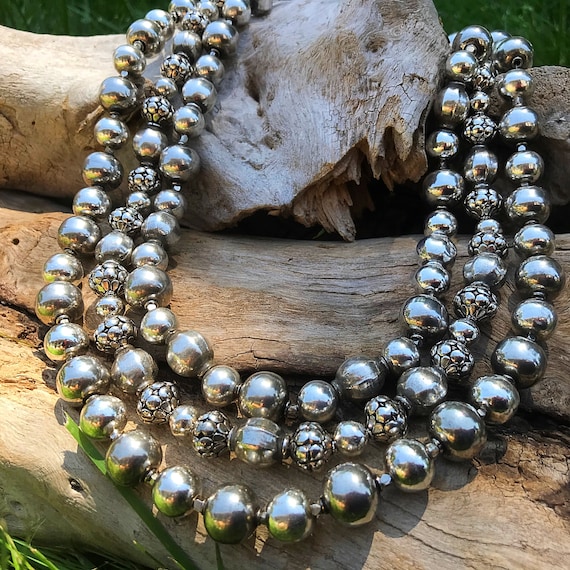 Navajo bench beads clearance