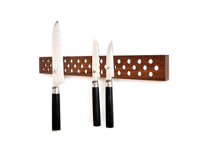 magnetic walnut wall hanging knife bar with shun knives