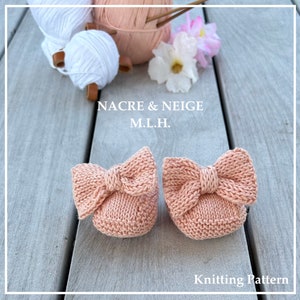 Knitting Pattern - Baby Girl Booties | Easy bootie pattern | Girly Bow Shoes | The perfect handmade baby shower gift * Pattern ONLY*