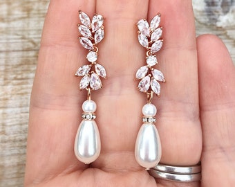 Rose gold bridal earrings, pearl earrings, wedding earrings, wedding jewellery, bridesmaid earrings, zirconia drop earrings