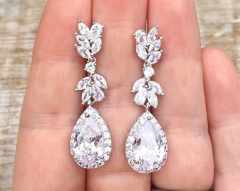 Silver Bridal earrings, crystal drop earrings, wedding earrings, wedding jewellery, bridesmaid earrings, bridesmaid gift, zirconia drop earr
