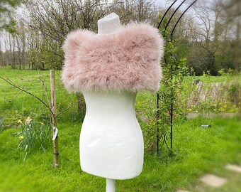 Châle en plumes d'autruche marabou rose sombre, couverture de mariée rose poudré, boléro de mariage rose sombre, mariage d'hiver, enveloppement de plumes, étole vintage