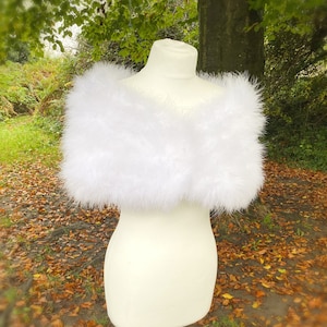 White Marabou ostrich feather shawl, bridal bolero, wedding stole, winter wedding, feather wrap, bridal cover up