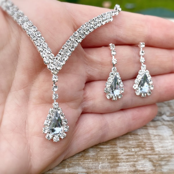 Bridal necklace and earring set, wedding necklace and earring set, bridal jewellery set, crystal jewelry set, wedding jewellery set