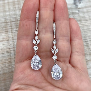 Silver bridal earrings, drop earrings, wedding earrings, wedding jewellery, bridesmaid earrings, bridesmaid gift, zirconia drop earrings